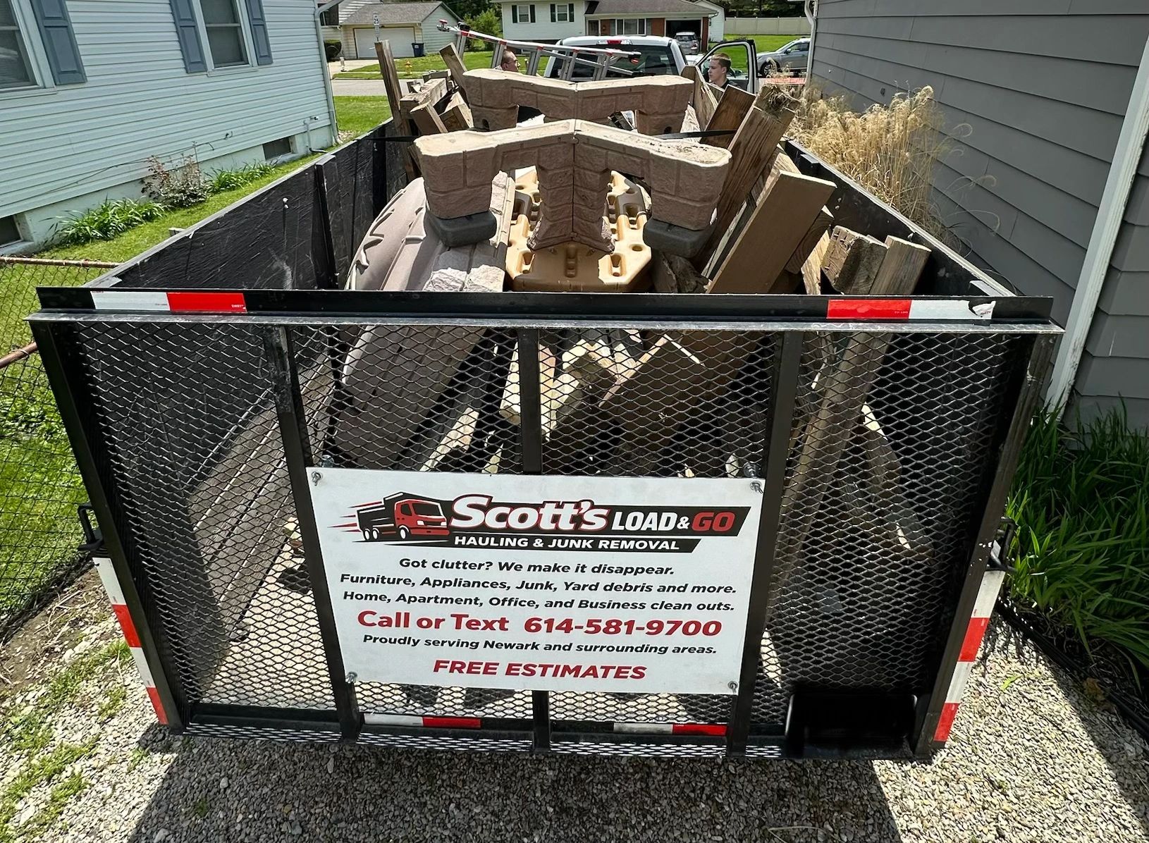 Junk removal truck